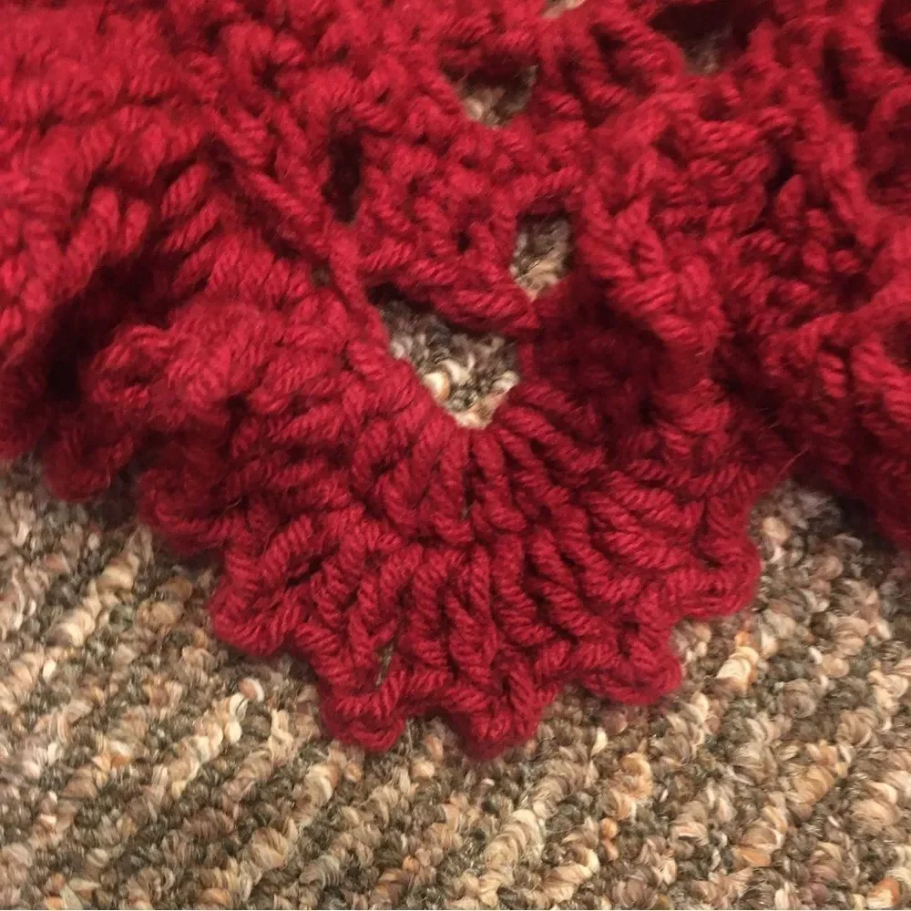 Vintage Hand Crocheted 3D Ruffle Edge Afghan - Picture 3 of 6